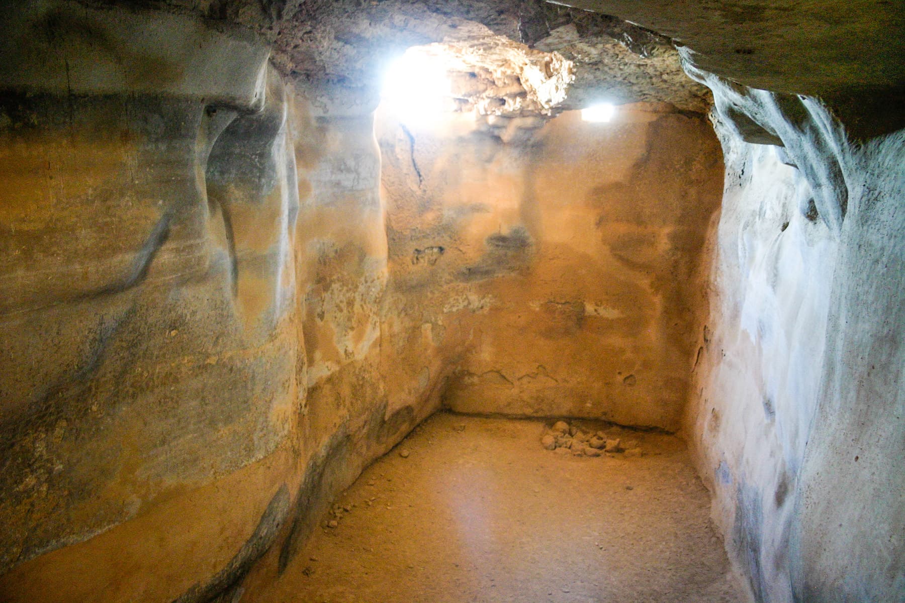S Cistern Interior