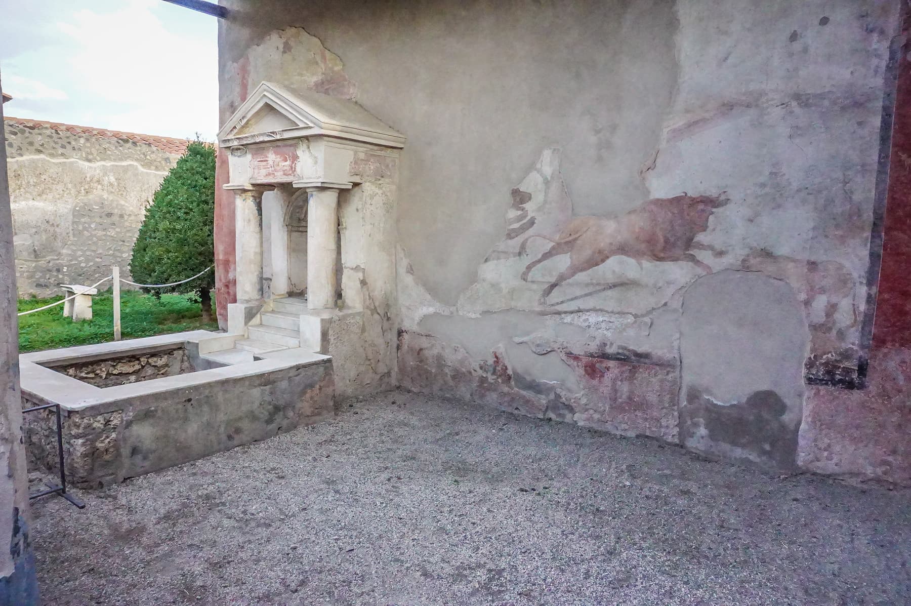 Triclinium Fountain