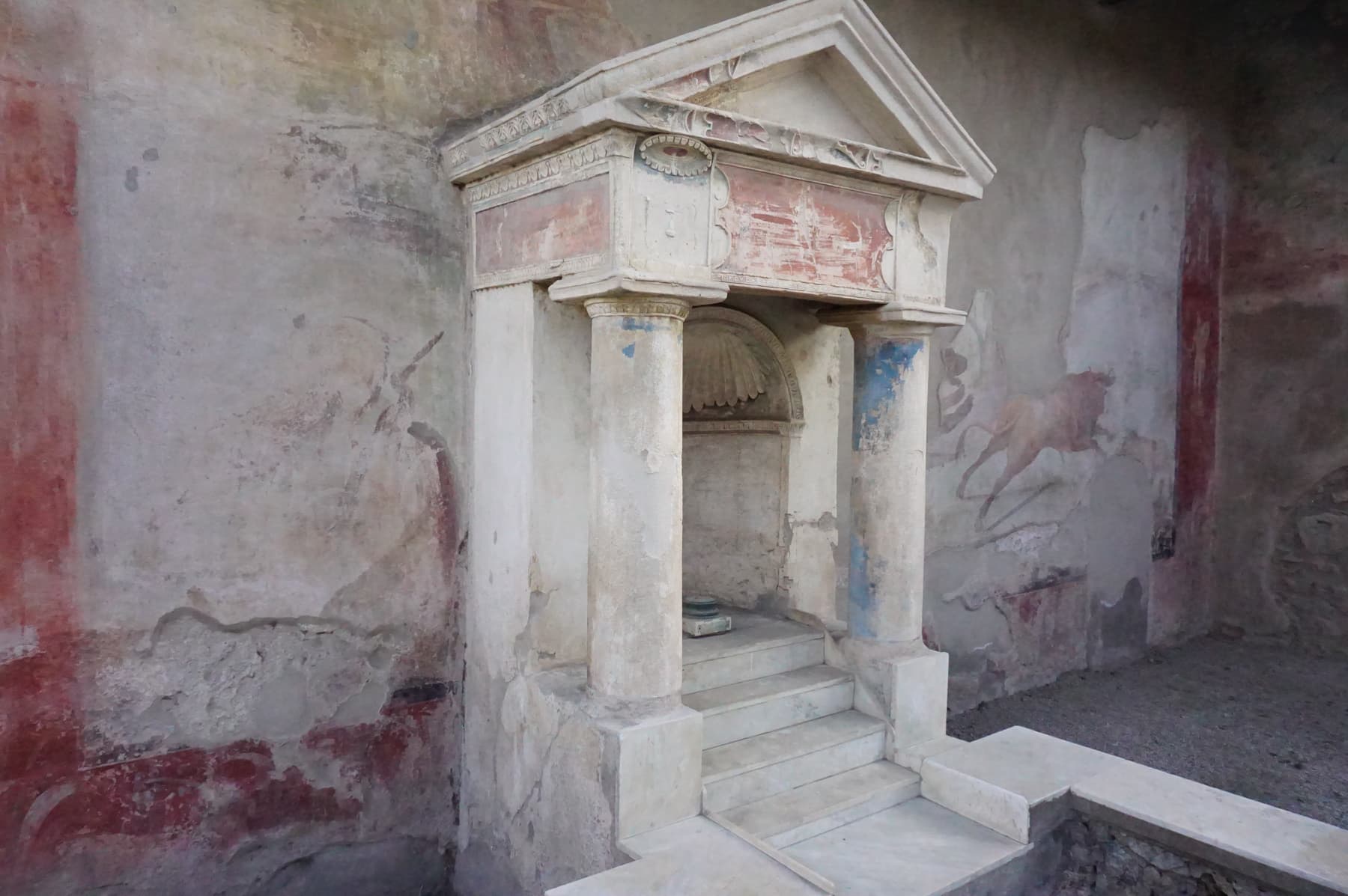 Triclinium Nymphaeum