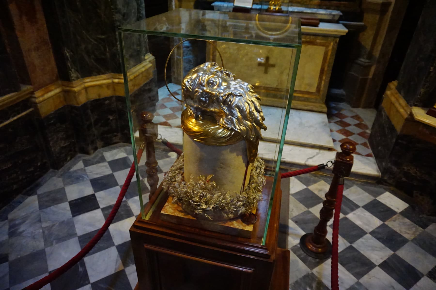 Beheading Column
