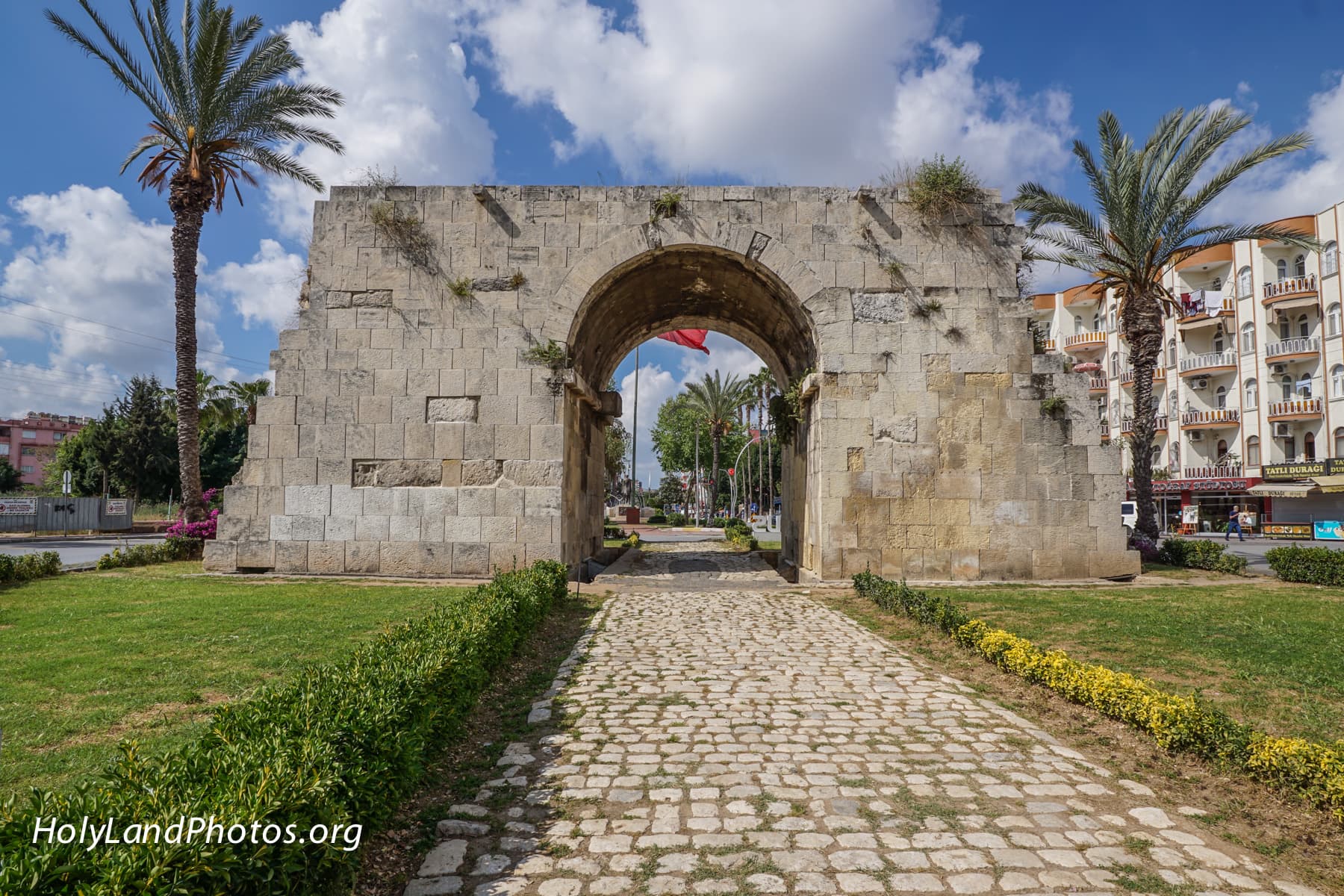 Cleopatra's Gate 1